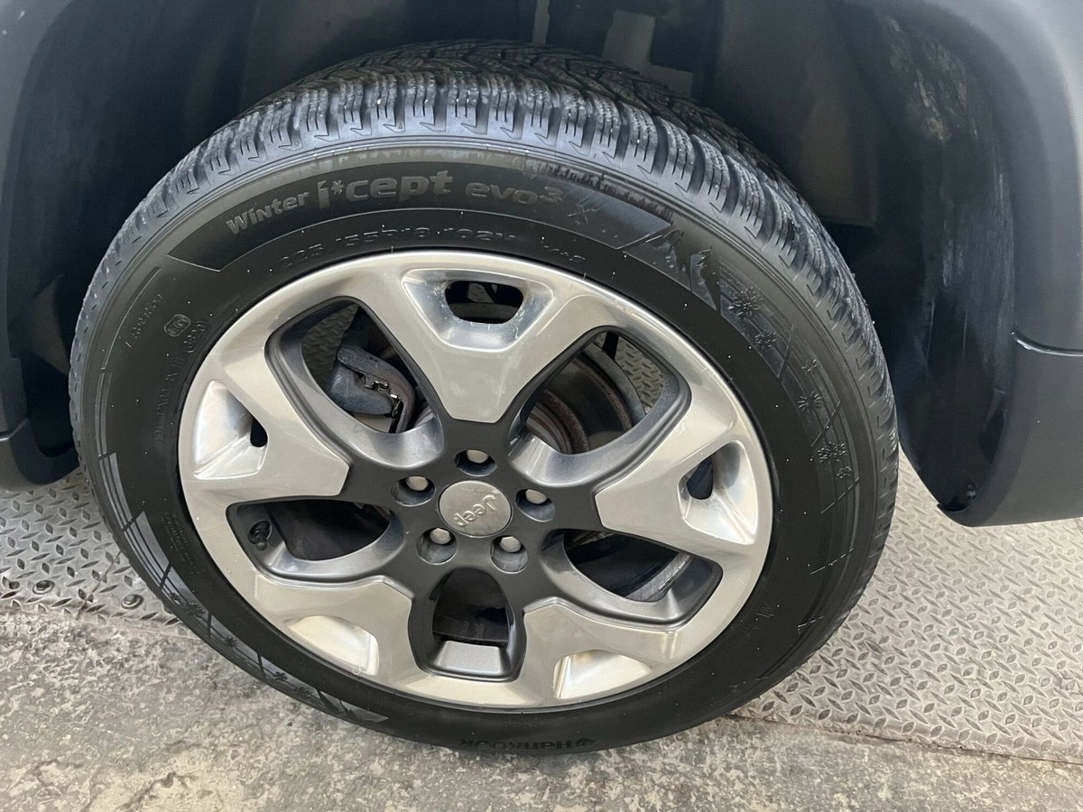Jeep Compass 1.6 Multijet II 2WD Limited (14)