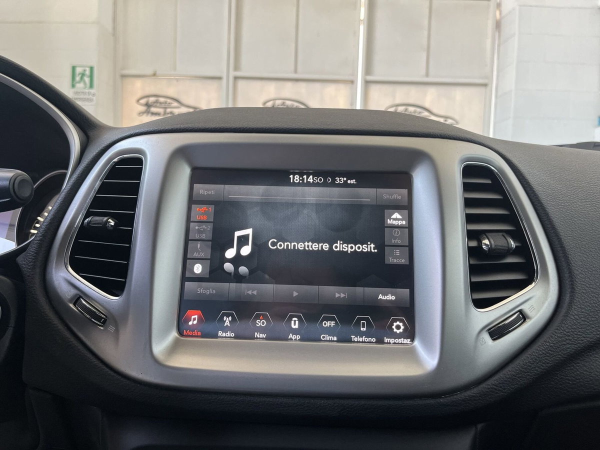Jeep Compass 1.6 Multijet II 2WD Limited (12)
