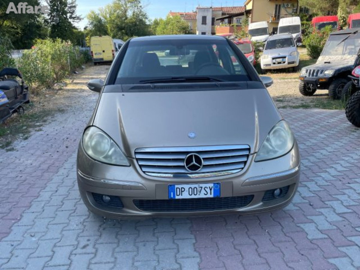 Mercedes-Benz Classe A 150 Elegance (8)