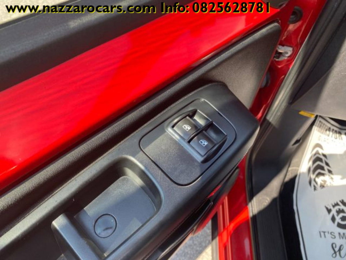 Fiat Fiorino combi N1 1.3 mjt 95cv Adventure (16)