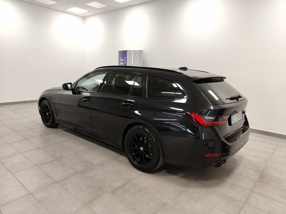 BMW Serie 3 Touring 320d  mhev 48V auto (9)