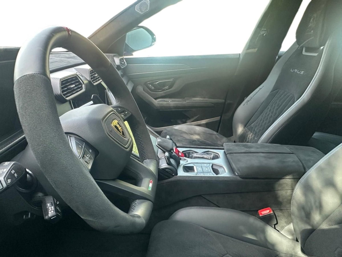 Lamborghini Urus 4.0 V8 Performante auto (14)