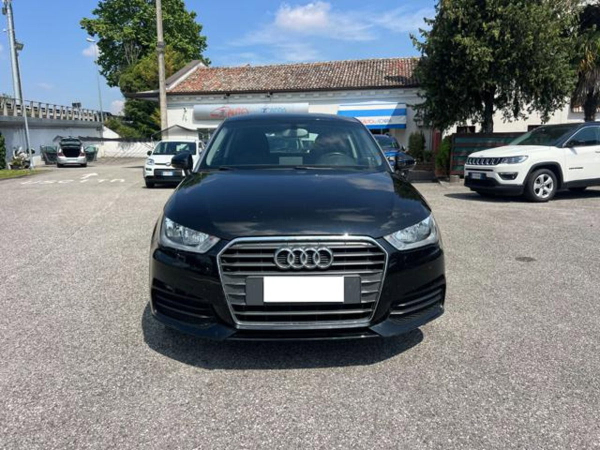 Audi A1 1.0 TFSI ultra Admired (2)