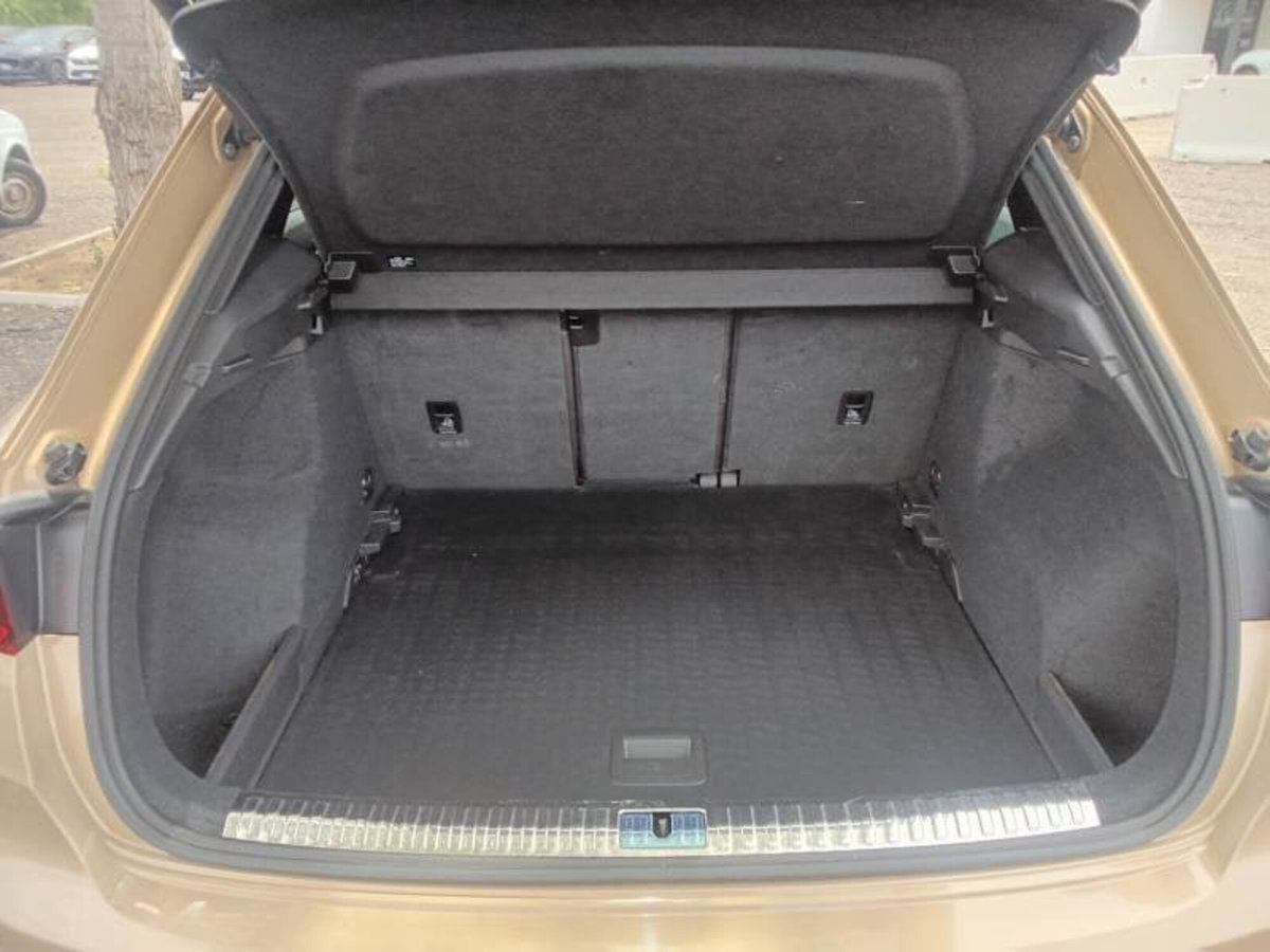 Audi Q3 Sportback 35 TDI quattro S tronic S line edition (9)