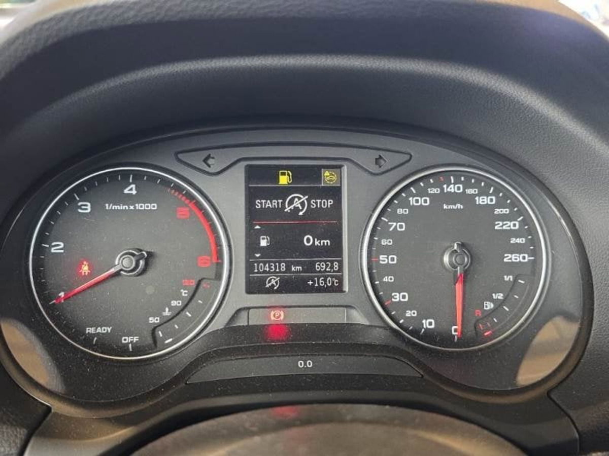 Audi Q2 Q2 30 TDI Business (6)