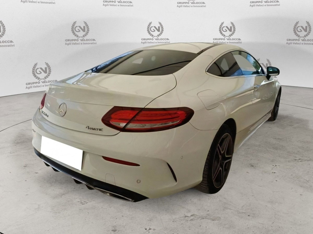 Mercedes-Benz Classe C Coupé 220 d Auto 4Matic Coupé Premium Plus (12)