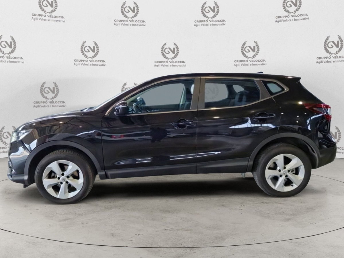 Nissan Qashqai 1.3 DIG-T 140 CV Business (9)