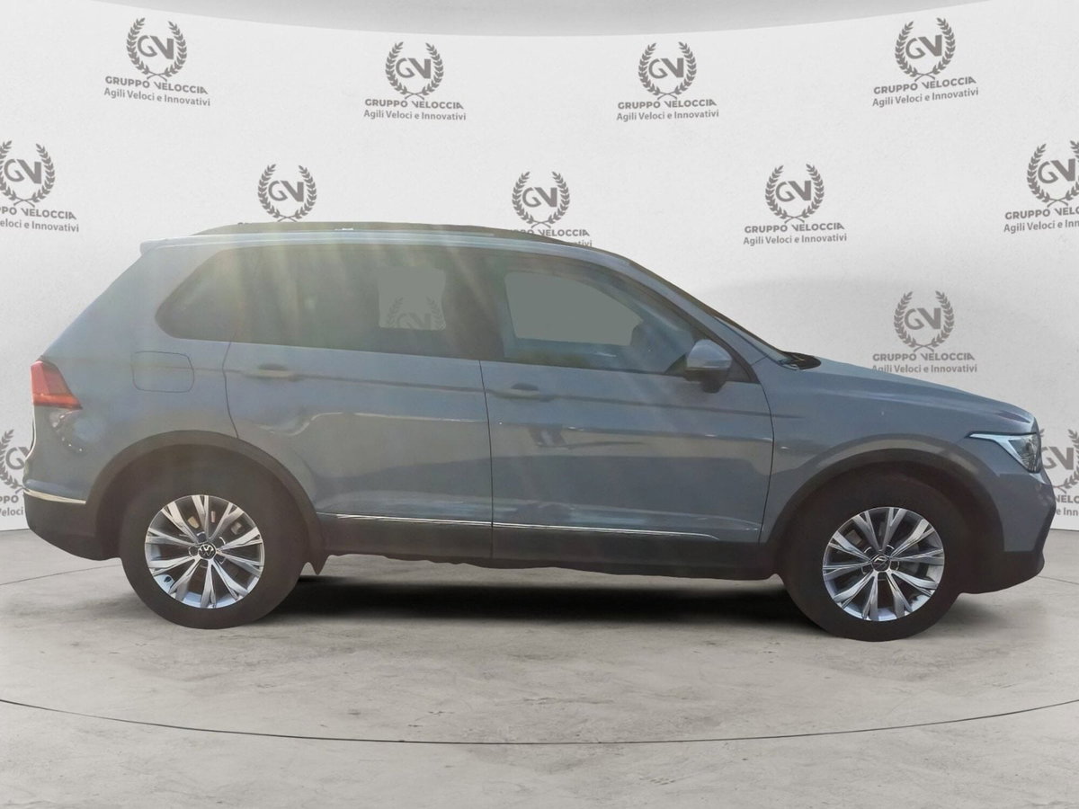 Volkswagen Tiguan Allspace 2.0 TDI SCR DSG 4MOTION Life (9)