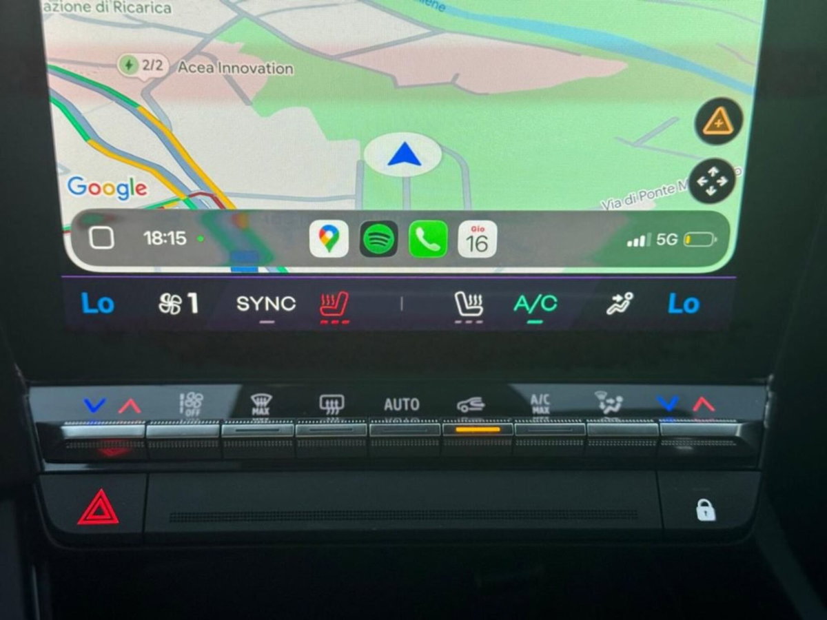 Renault Rafale 1.2 full hybrid Techno 200cv auto (10)