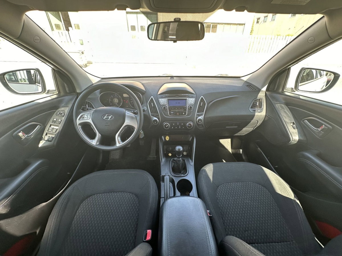 Hyundai ix35 1.7 CRDi 2WD Classic (12)
