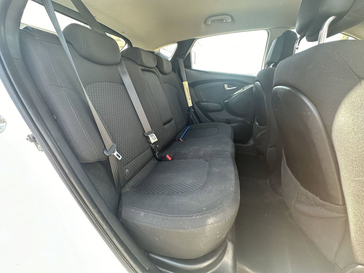 Hyundai ix35 1.7 CRDi 2WD Classic (14)