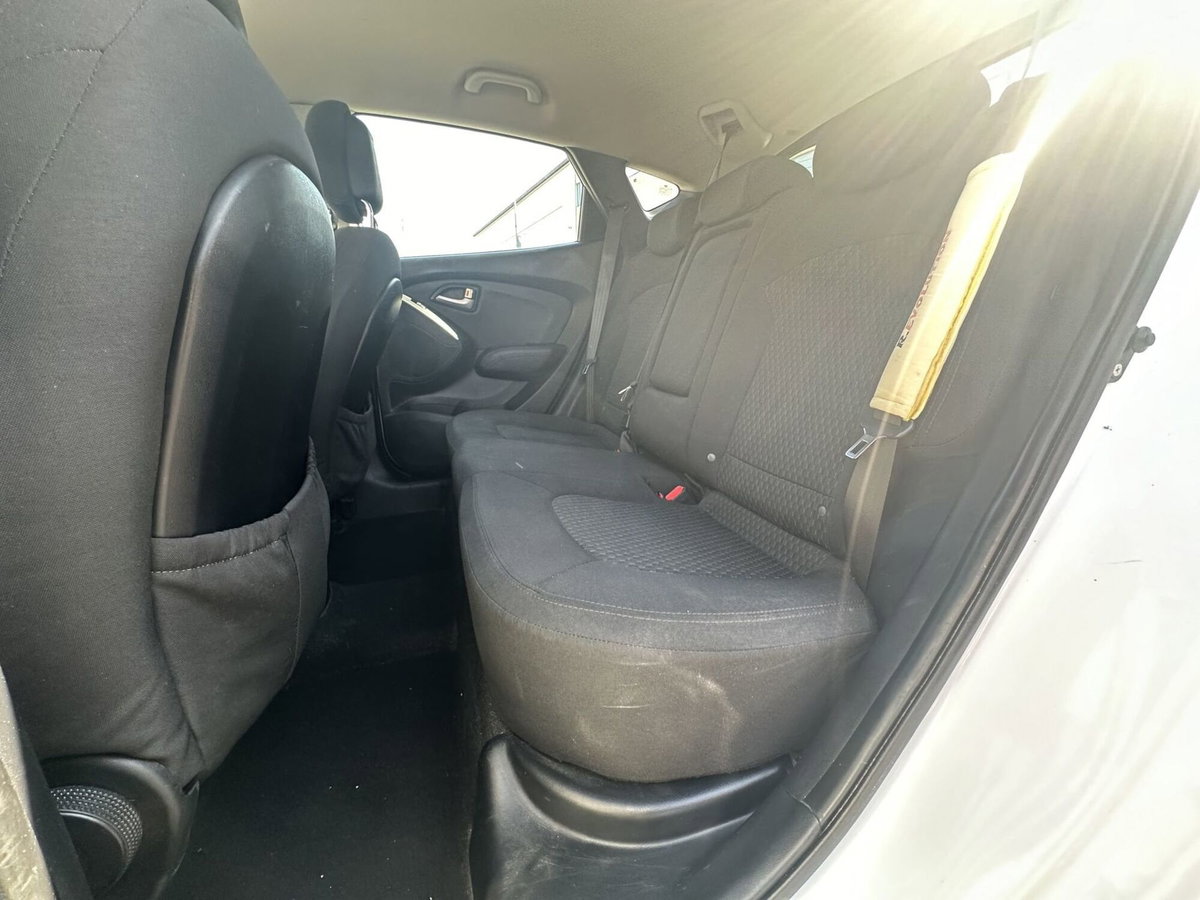 Hyundai ix35 1.7 CRDi 2WD Classic (15)