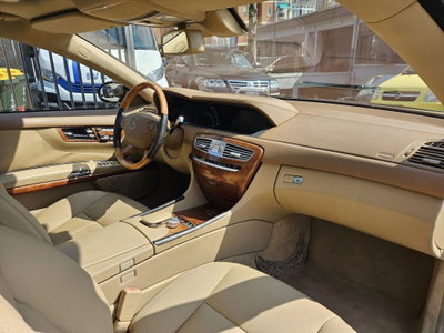 Mercedes-Benz CL 500 4Matic Sport (9)