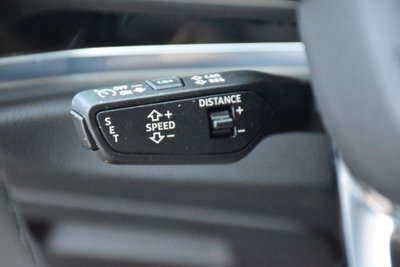Audi Q3 35 TDI quattro S tronic Business (13)