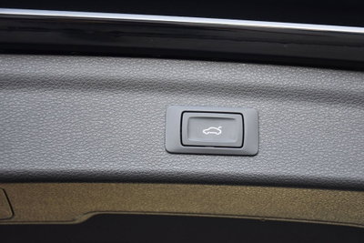 Audi Q3 35 TDI quattro S tronic Business (16)