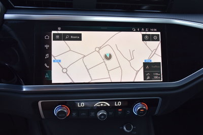 Audi Q3 35 TDI quattro S tronic Business (8)