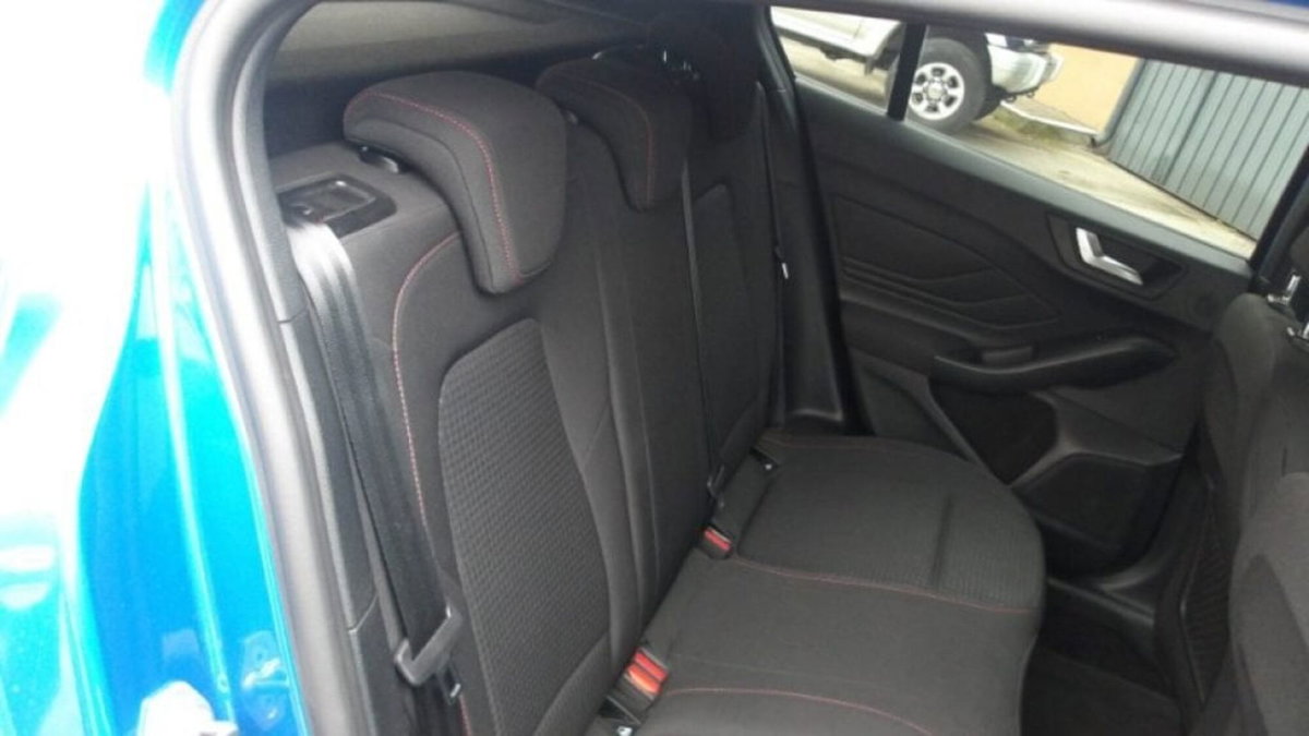 Ford Focus 1.5 EcoBlue 120 CV 5p. ST-Line (5)