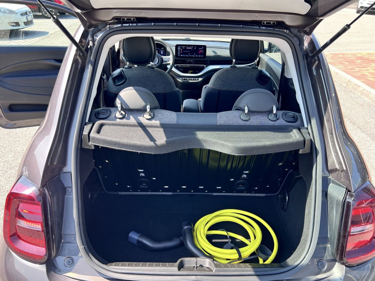 Fiat 500 Cabrio Icon Cabrio 42 kWh (8)