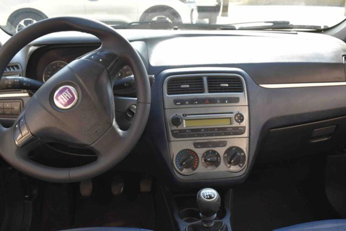 Fiat Grande Punto 1.4 5 porte Active Natural Power (13)