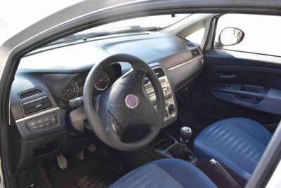 Fiat Grande Punto 1.4 5 porte Active Natural Power (6)