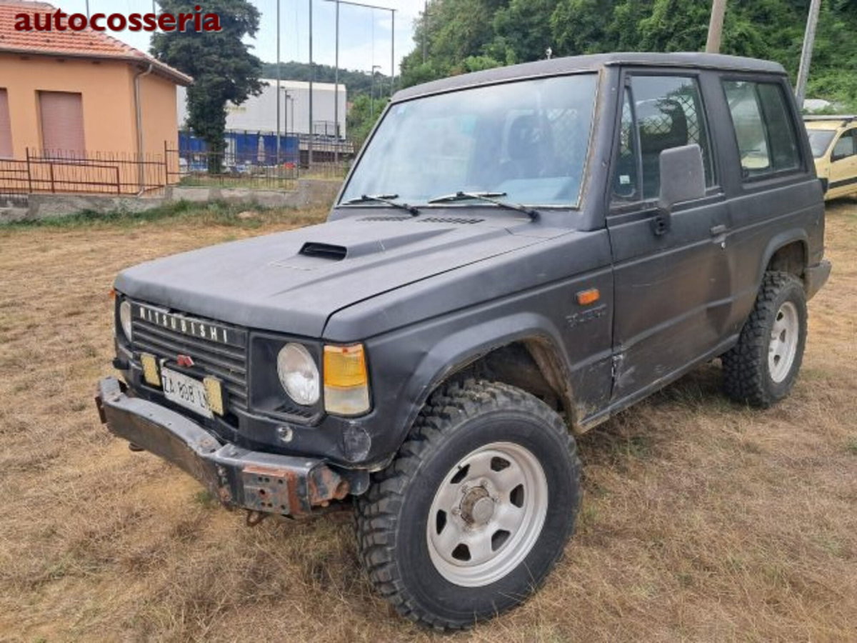 Mitsubishi Pajero 2.5 TDI Metal-top