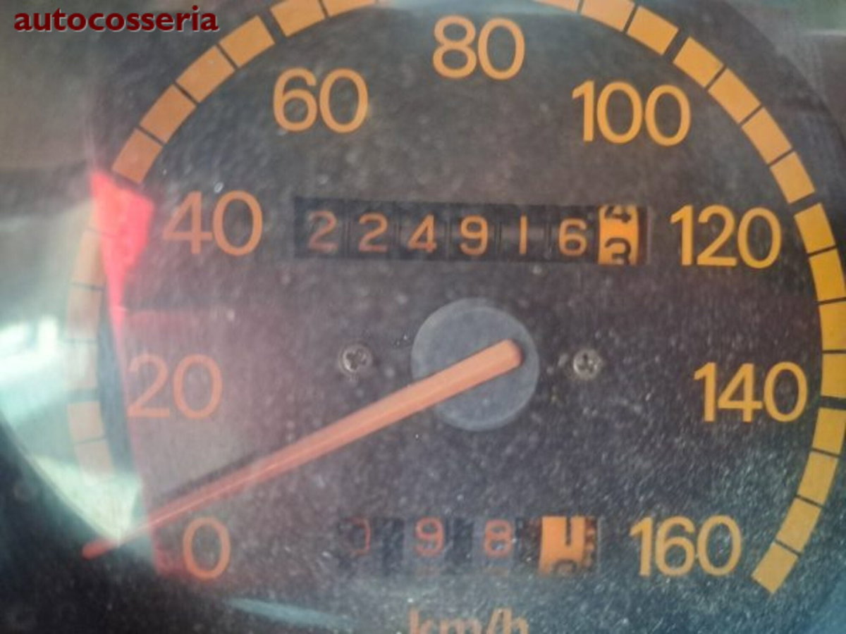 Mitsubishi Pajero 2.5 TDI Metal-top (4)
