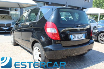 Mercedes-Benz Classe A 160 CDI AUTOMATIC Executive (13)