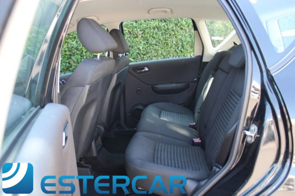 Mercedes-Benz Classe A 160 CDI AUTOMATIC Executive (6)