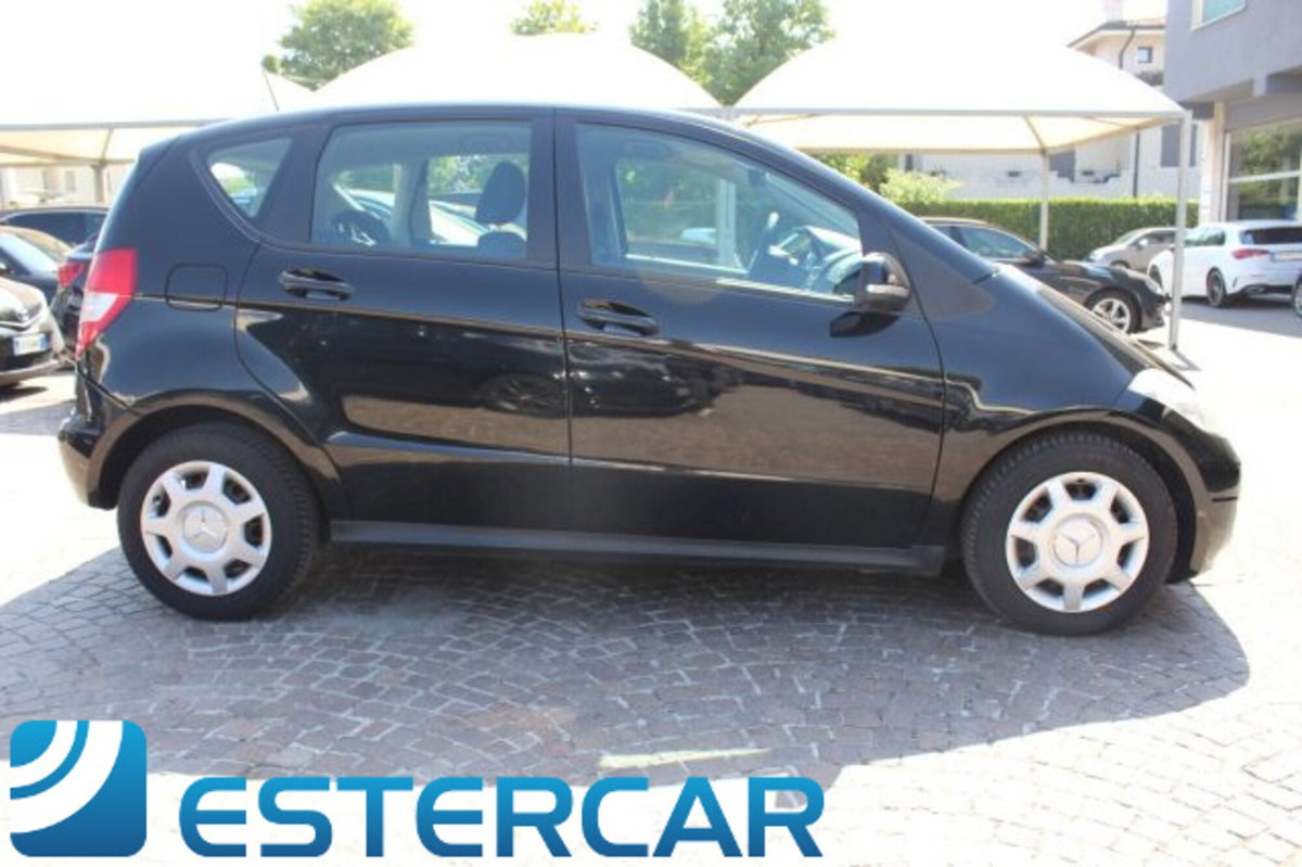 Mercedes-Benz Classe A 160 CDI AUTOMATIC Executive (9)