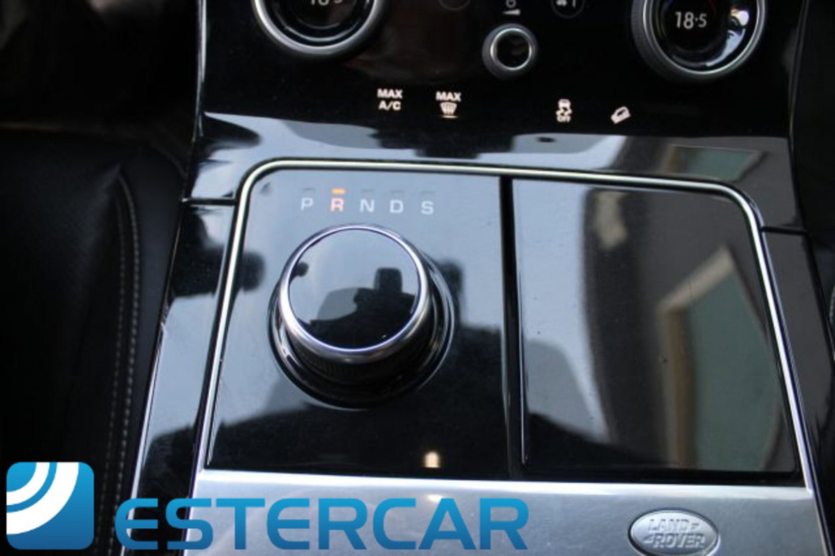 Land Rover Range Rover Velar 2.0D I4 240 CV R-Dynamic S (18)