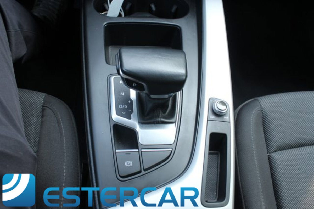 Audi A4 Avant 35 TDI/163 CV S tronic Business Advanced (6)