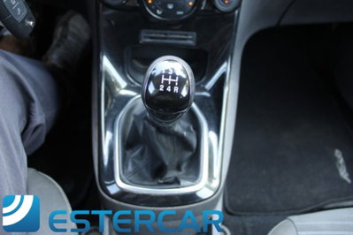 Ford Fiesta 1.5 TDCi 75CV 3 porte Titanium (17)