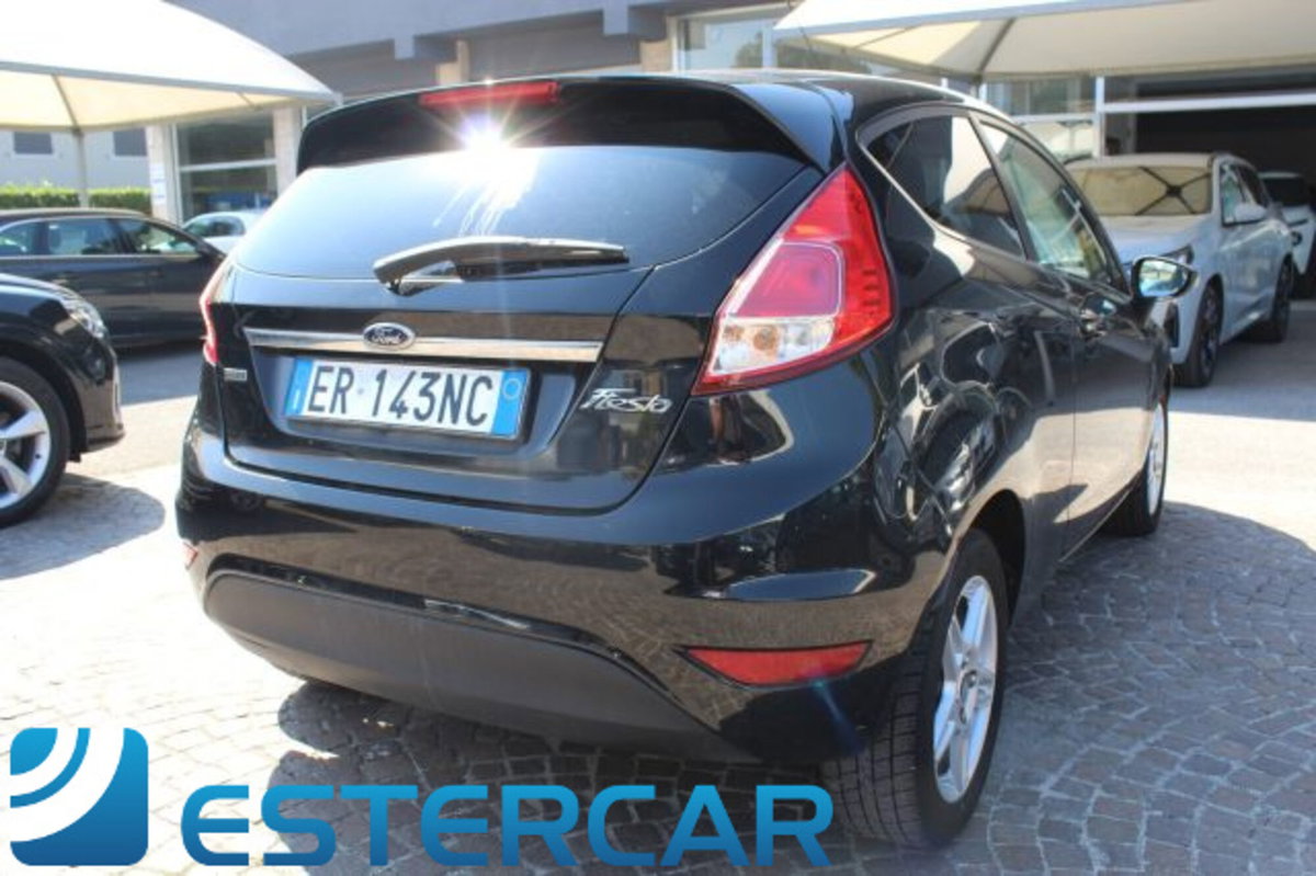 Ford Fiesta 1.5 TDCi 75CV 3 porte Titanium (2)