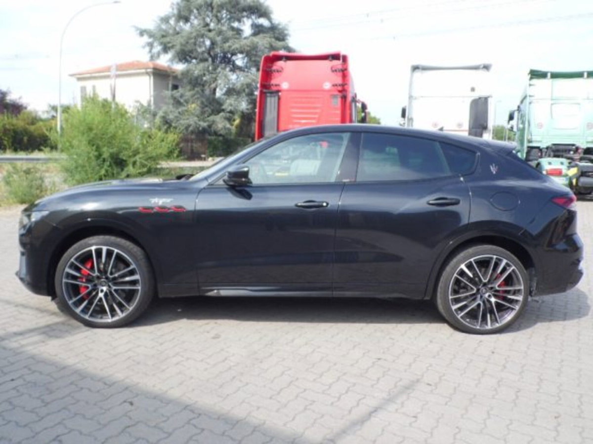 Maserati Levante Levante V8 580 CV AWD Trofeo (11)