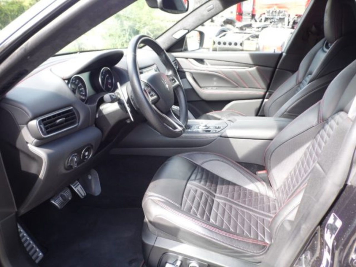 Maserati Levante Levante V8 580 CV AWD Trofeo (4)