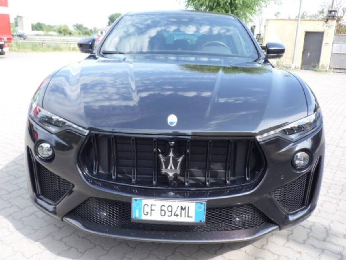 Maserati Levante Levante V8 580 CV AWD Trofeo (9)