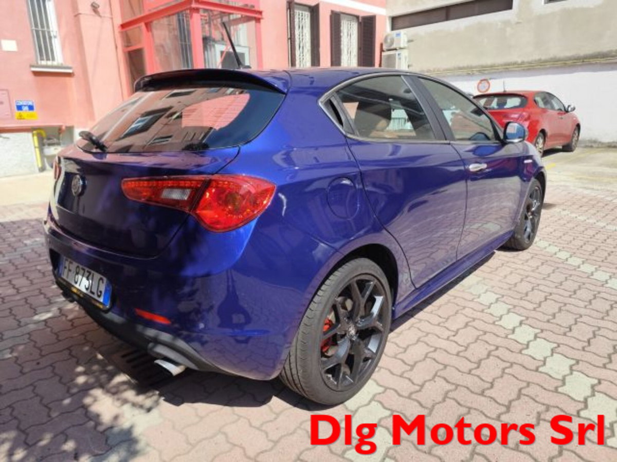 Alfa Romeo Giulietta 2.0 JTDm Super 175cv tct (10)