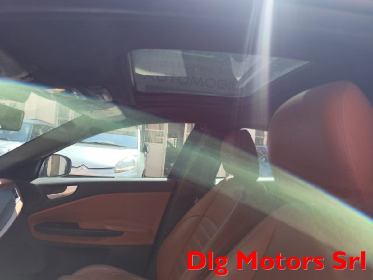 Alfa Romeo Giulietta 2.0 JTDm Super 175cv tct (7)