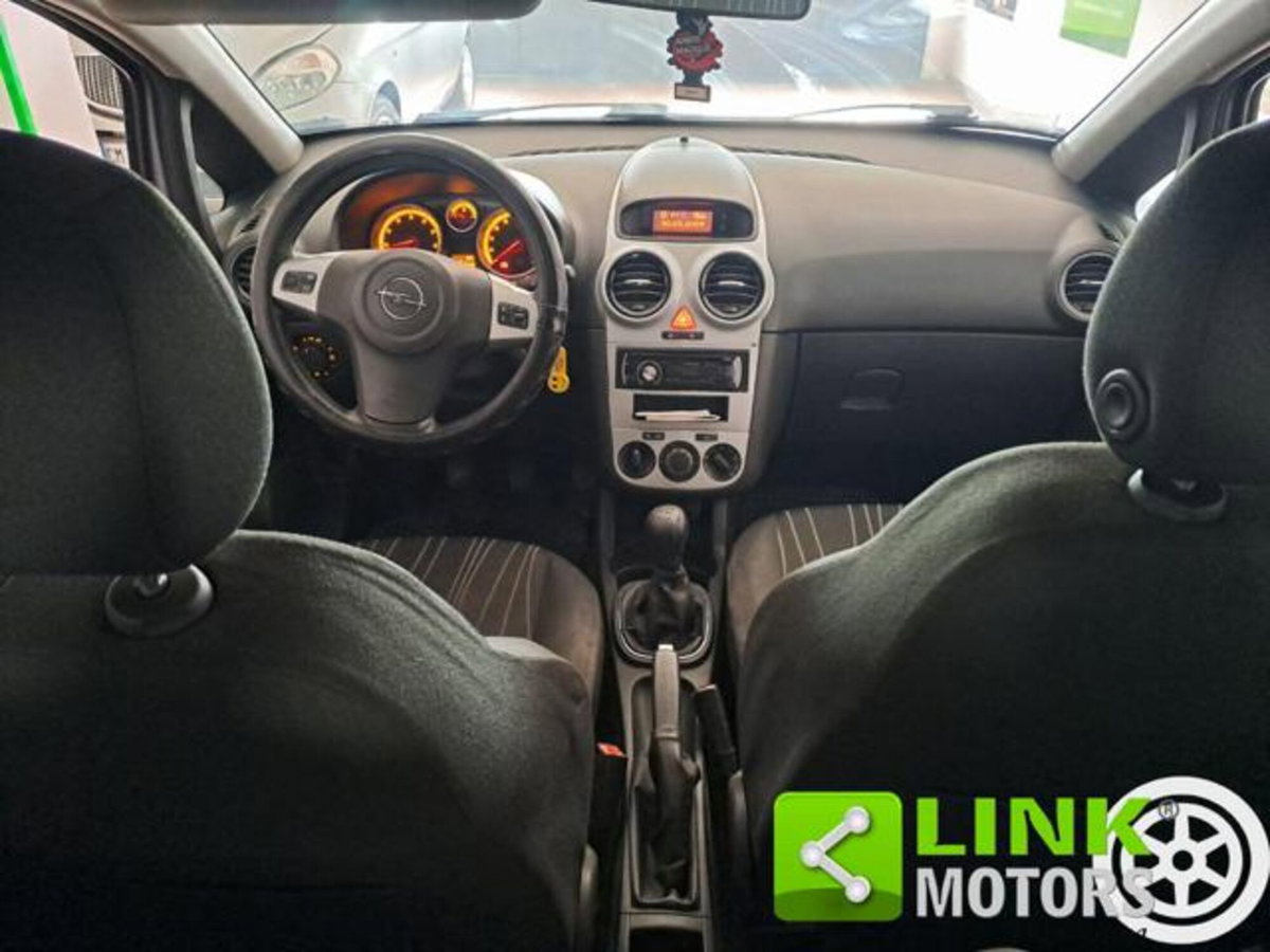 Opel Corsa 1.2 3 porte Easytronic Sport (10)