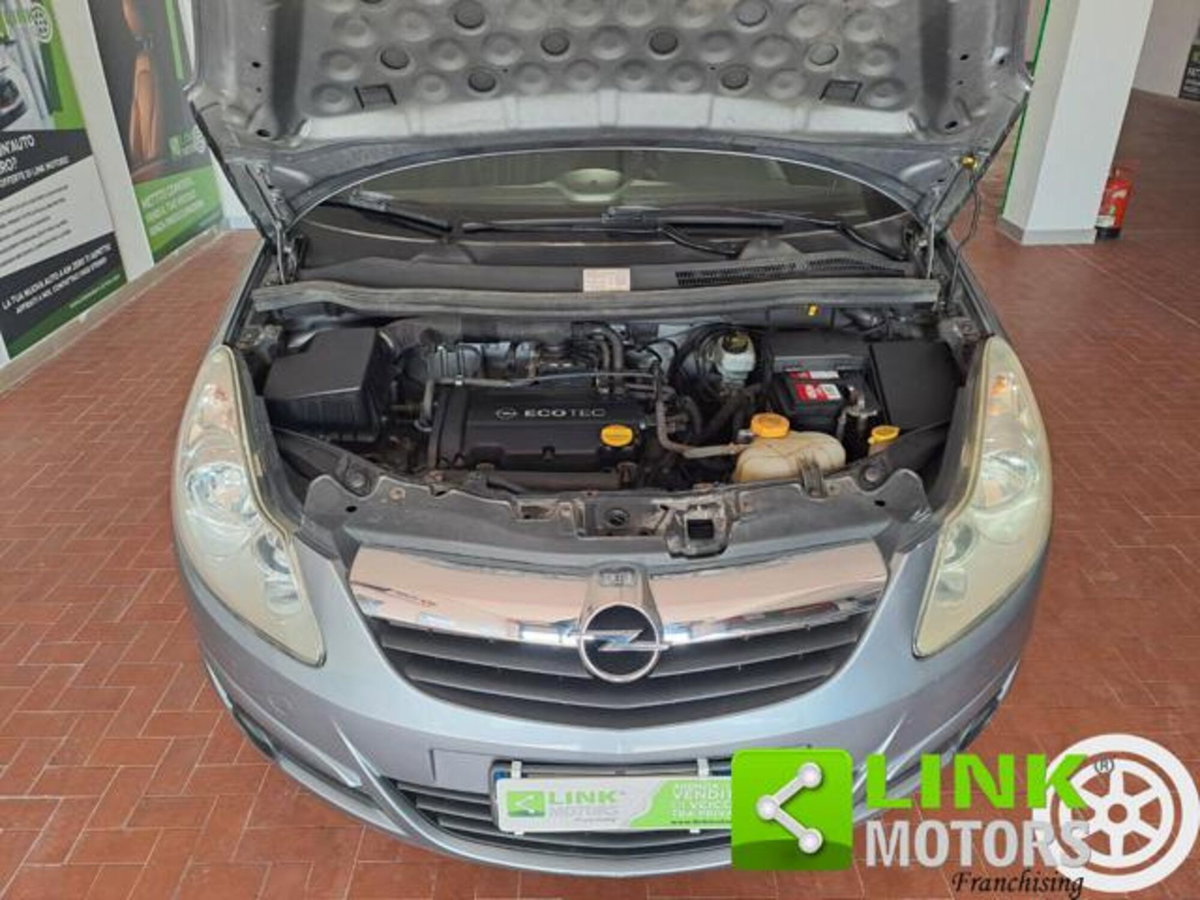 Opel Corsa 1.2 3 porte Easytronic Sport (14)