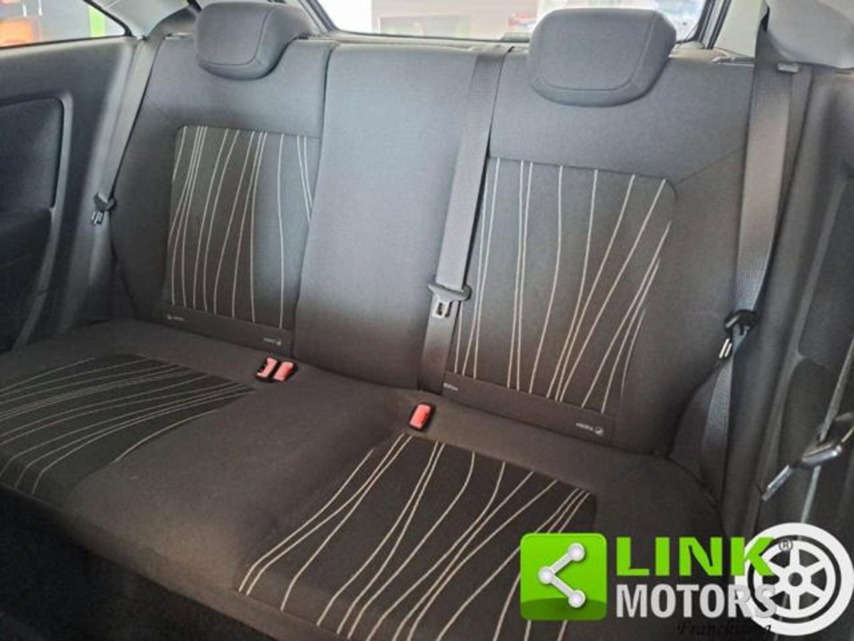 Opel Corsa 1.2 3 porte Easytronic Sport (18)