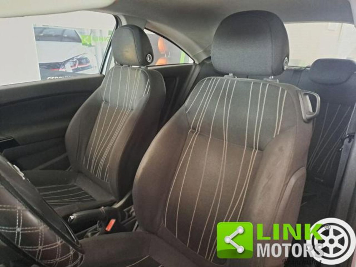 Opel Corsa 1.2 3 porte Easytronic Sport (7)