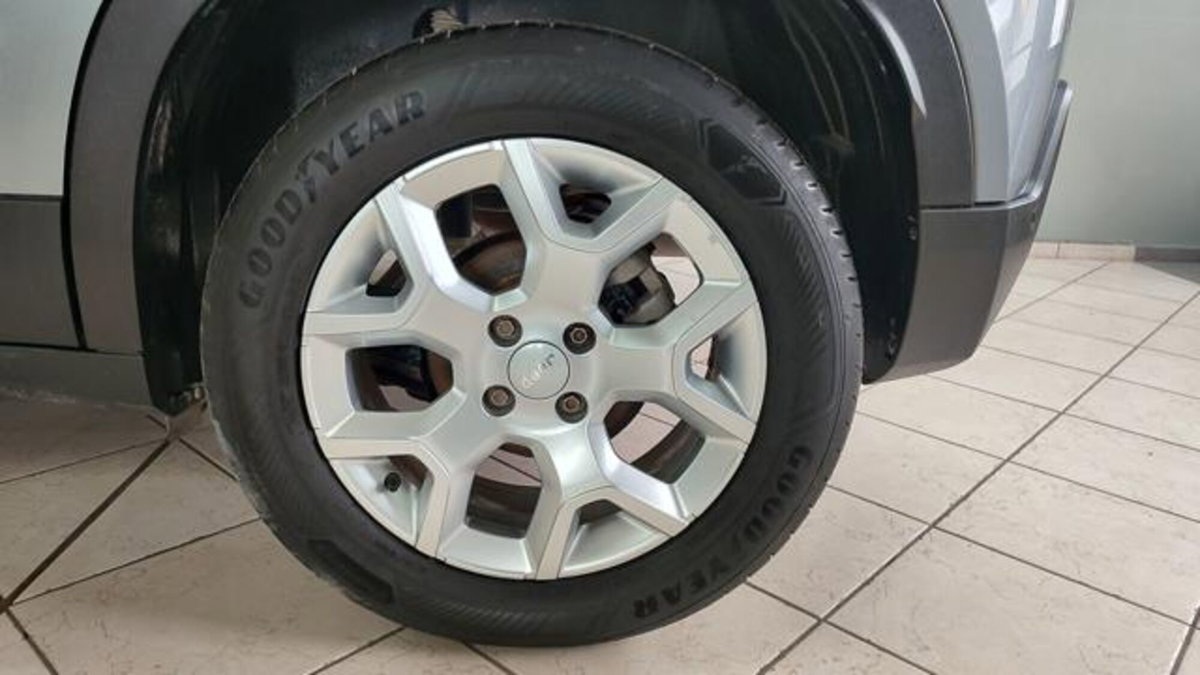 Jeep Avenger 1.2 turbo Altitude fwd 100cv (18)