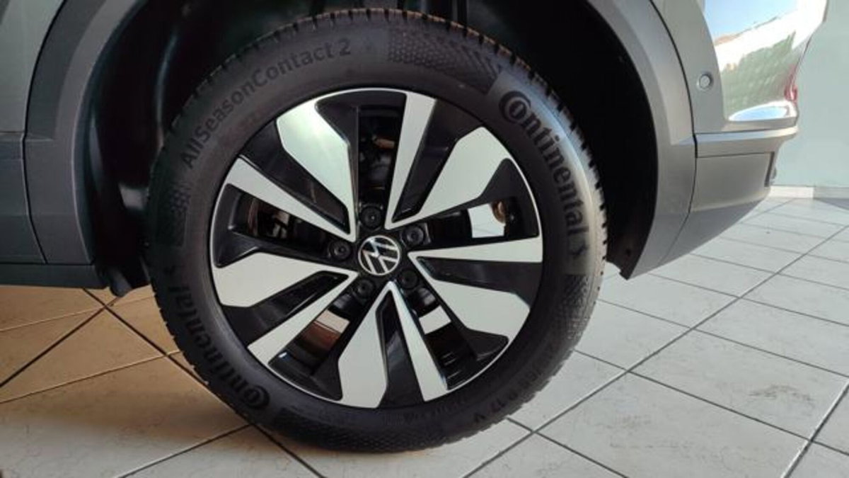 Volkswagen T-Roc 1.0 tsi Style 115cv (5)