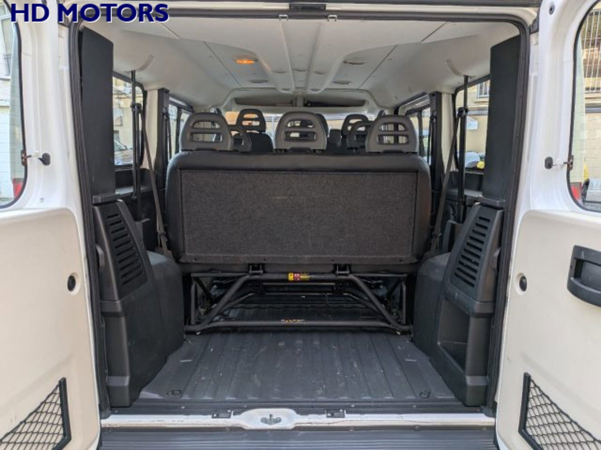 Peugeot Boxer Furgone 330 2.0 BlueHDi PC-TN Furgone (12)