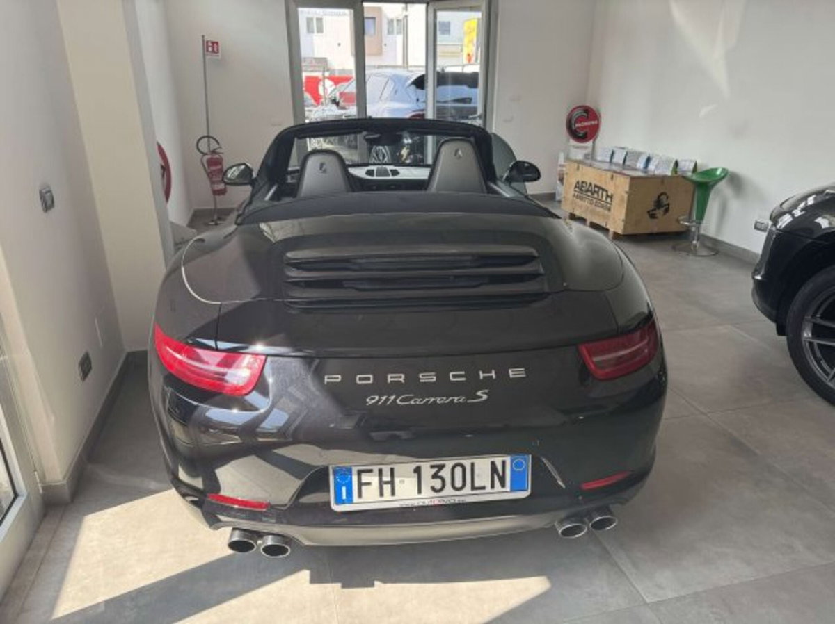 Porsche 911 Cabrio 3.8 Targa 4S (4)