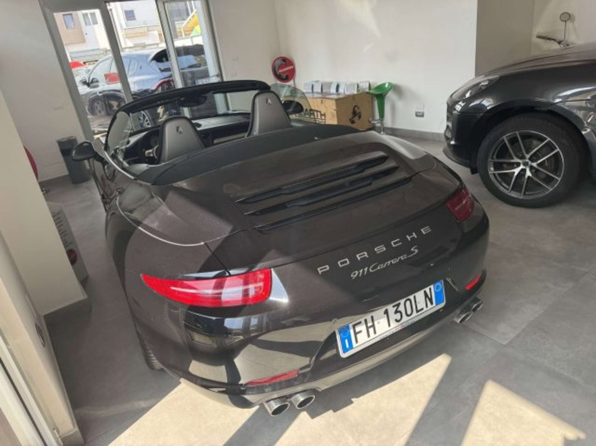 Porsche 911 Cabrio 3.8 Targa 4S (6)