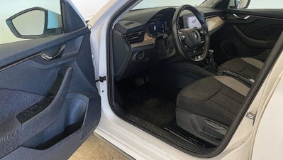 Skoda Kamiq 1.0 TSI 110 CV DSG Style (7)