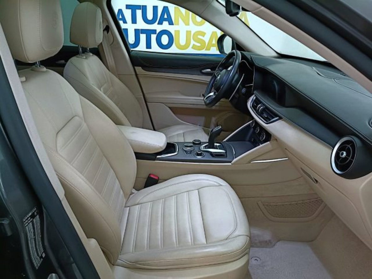 Alfa Romeo Stelvio 2.0 t Veloce Q4 280cv auto (18)