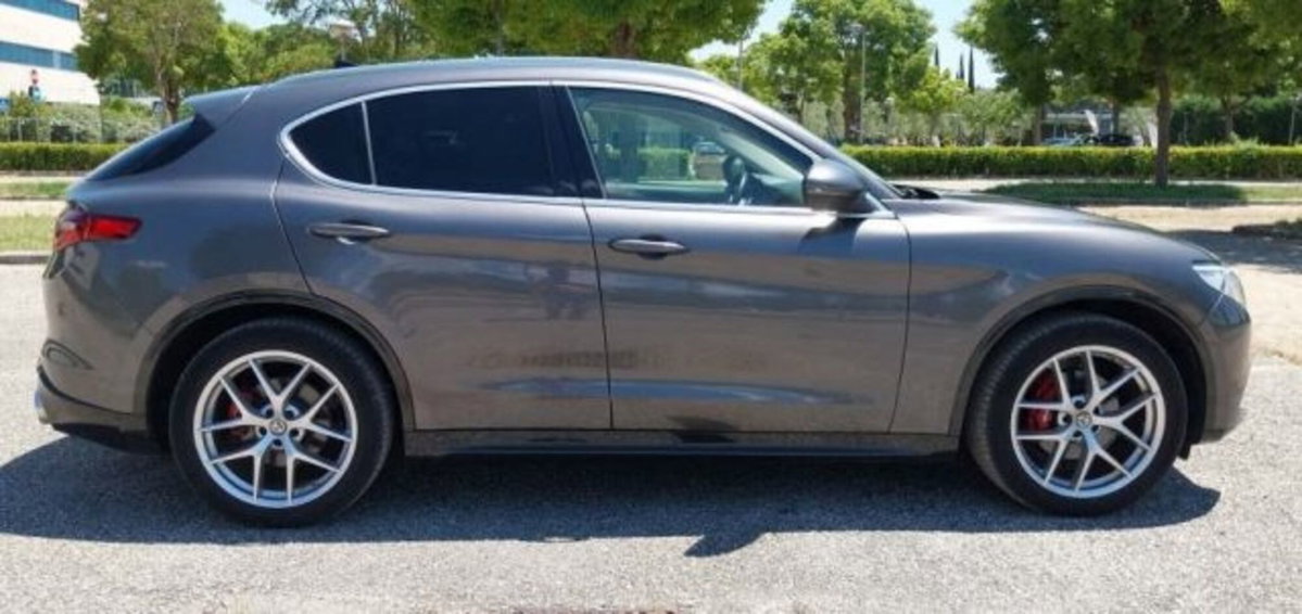 Alfa Romeo Stelvio 2.0 t Veloce Q4 280cv auto (5)